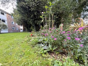 Gardens- click for photo gallery